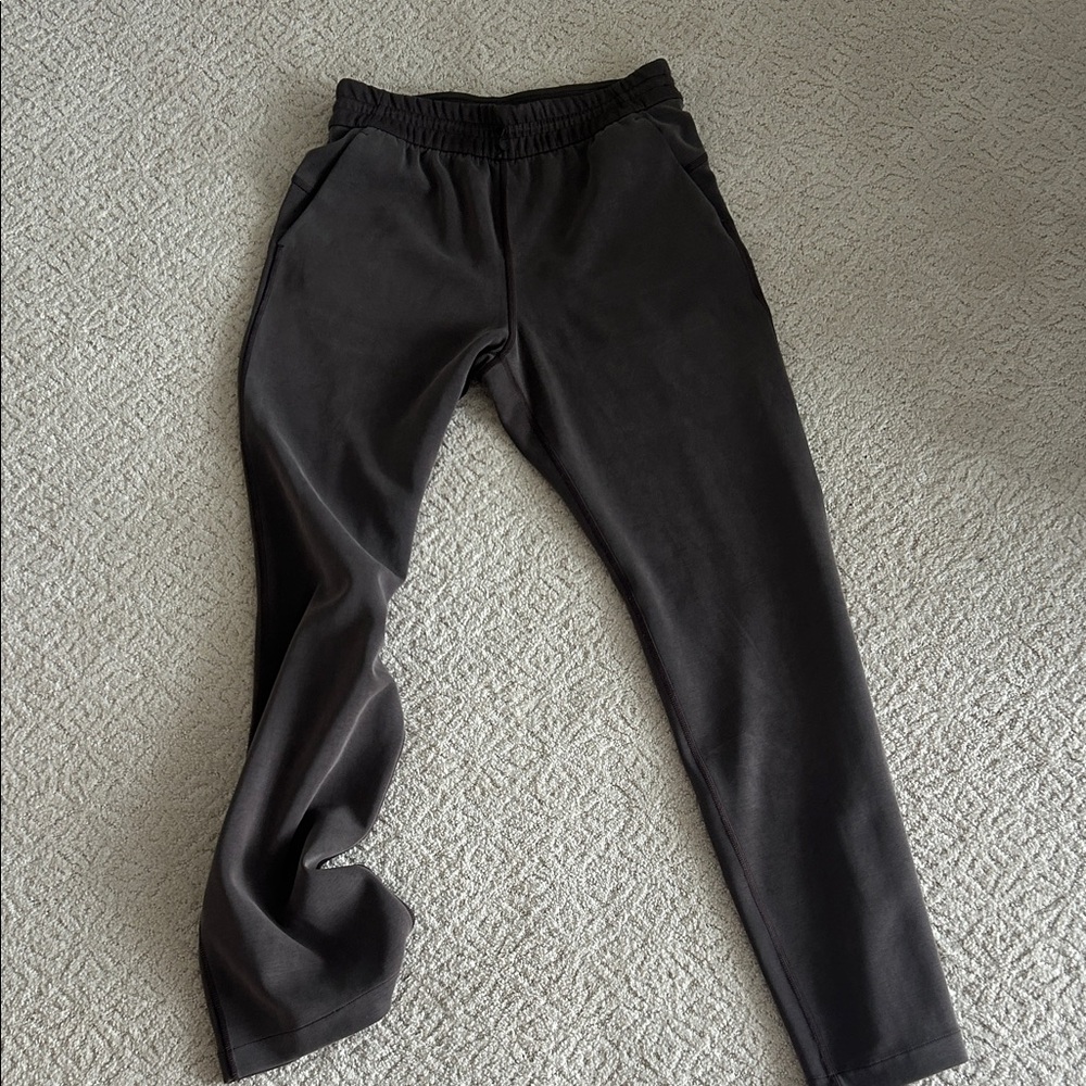 Lululemon Athletica Brown sweat Pants
